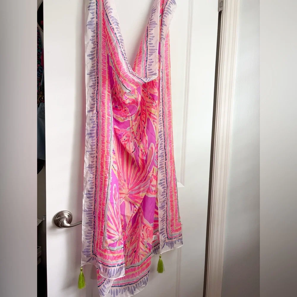 Lilly Pulitzer Amethyst Sunseekers Large Silk Scarf with Pink Label
